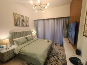 Luxury Staycation in Royal Neighbourhood